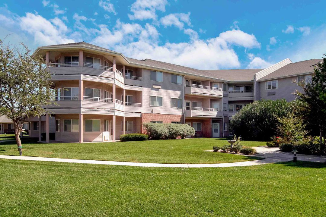 Polo Park Estates (UPDATED) Get Pricing, See 36 Photos & See Floor Plans in Midland, TX